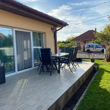 Deak Apartman Appartement